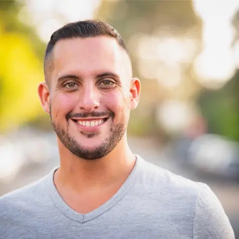 Add Six-Figures To Your Recruiting Desk Using LinkedIn with Clark Willcox