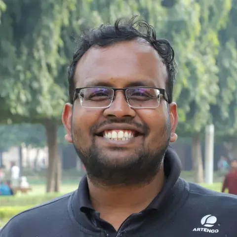 How the changing environment affects solar-panel efficiency: the Indian perspective