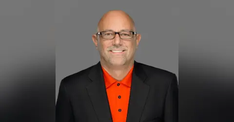 Close Up Radio Spotlights Don Farrell of Fresh Revenues