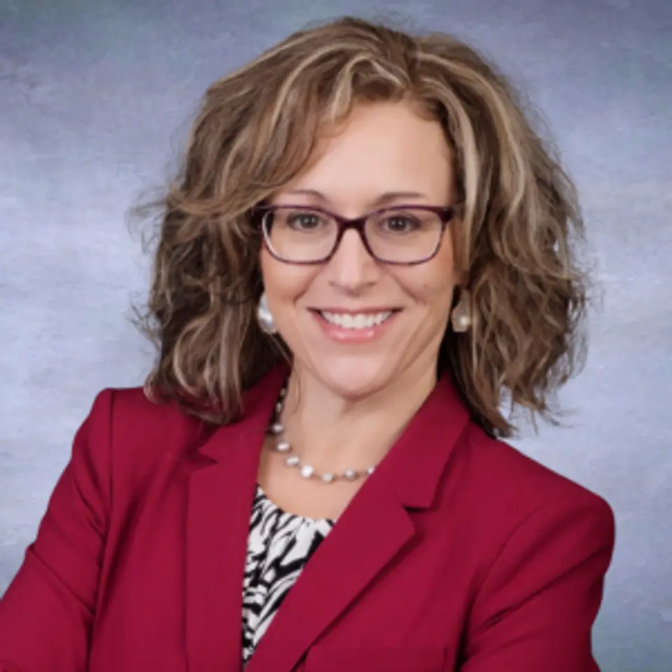Wendy Hummell 300x300.png