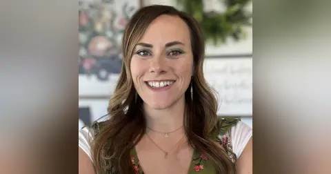 Close Up Radio Spotlights Emotion Code and Body Code Practitioner Lindsey Ebert of Healing With Light