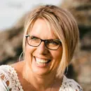 Part 1: Close Up Radio Welcomes Back Empowerment Strategist and Life Coach Bonnie Wirth