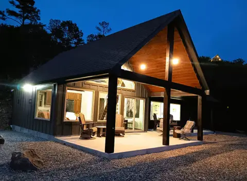 Where can you find an AirBnb in the TOP 1% of stays?