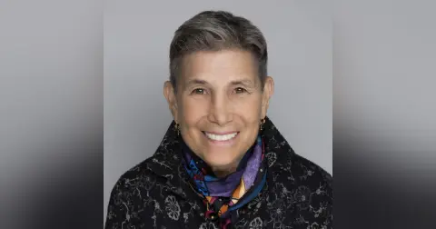 Close Up Radio Spotlights Caroline Sederbaum of Happy Healthy Hypnosis
