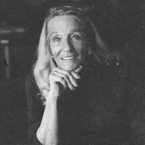 Close Up Radio Spotlights Retired Bodyguard, Private Investigator and Author Maureen Hughes