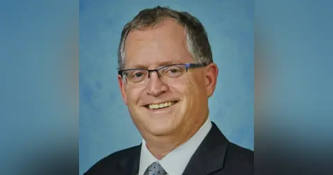 Close Up Radio Welcomes Back Neil H. Fishman of Fishman Associates