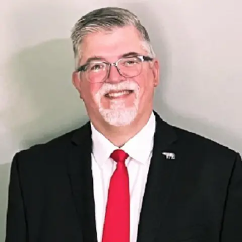 Close Up Radio Spotlights Operational Safety Expert Ed “Grizzly Bear” Grzybowski of Grizzly Bear Safety and Security