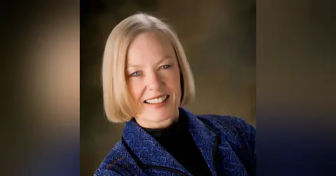 Close Up Radio Spotlights Expert in Organizational Development and Leadership Practices Dr. Linda Honold