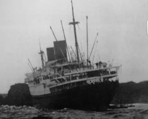 S3-E12 - American Luxury Cruise Ship Runs into Green Island 綠島 (1937)