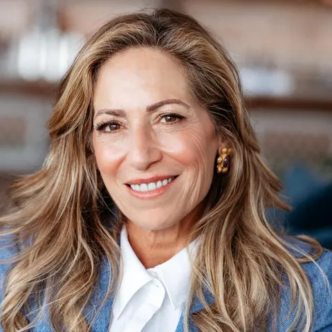 Part 2: Close Up Radio Welcomes Back Wendy Joy Rosen of Precipice Health