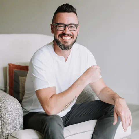 Redefining Yourself: A Conversation with Dave Hollis on Navigating Change and Overcoming Fear