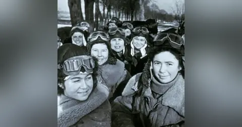 Russian WWII Female Pilots Know As The Night Witches