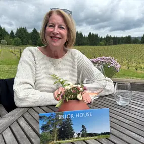 Linda Sharkey Profile Photo