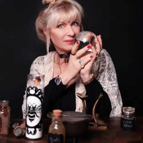 Living Magickally: Intuition, Spirits and the Paranormal with Patti Negri