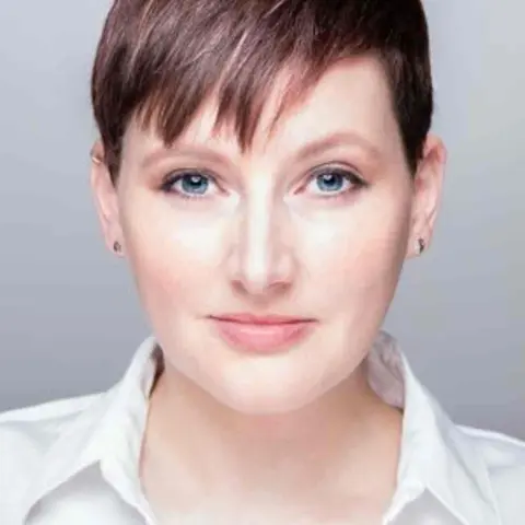 439 | The Truth about The Medieval Times! - Interview - Danièle Cybulskie