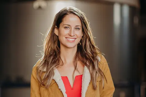 Daily Distance #47: Luna Bay Booch's Co-Founder Bridget Connelly on the Ivy Lee Method