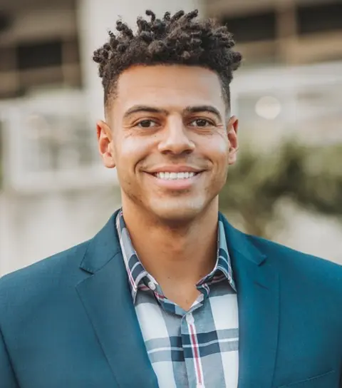 Theo Folger: From Financial Analyst to Top Jacksonville Realtor
