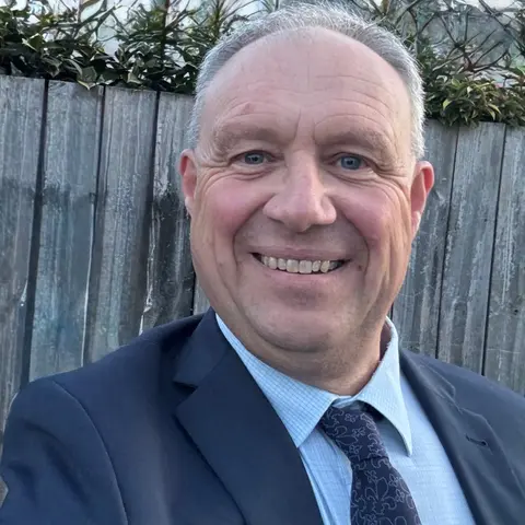 Glynn Williams - Fair Trade South & North of the Highway?