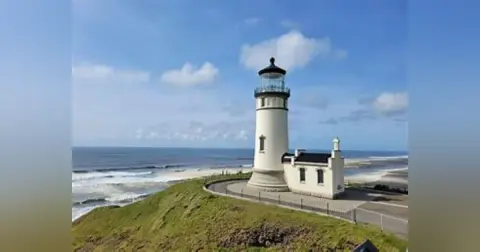 Between Cape Disappointment and Dismal Nitch