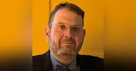 Part 2: Close Up Radio Welcomes Back Psychiatrist, Telehealth Pioneer, and Author Dr. Muhamad Aly Rifai