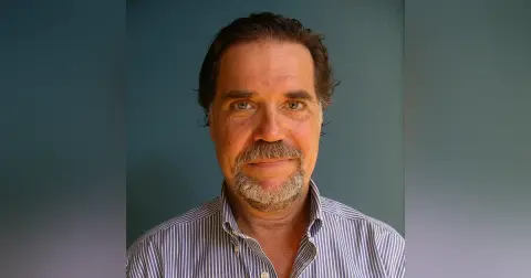 Close Up Radio Spotlights Energy Thought Leader Peter Asmus of Pathfinder Communications