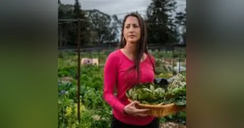 Fighting for Food & Seed Sovereignty – Elizabeth Hoover