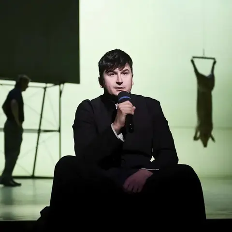 #40 FARÁŘŮV KONEC (NÁRODNÍ DIVADLO)