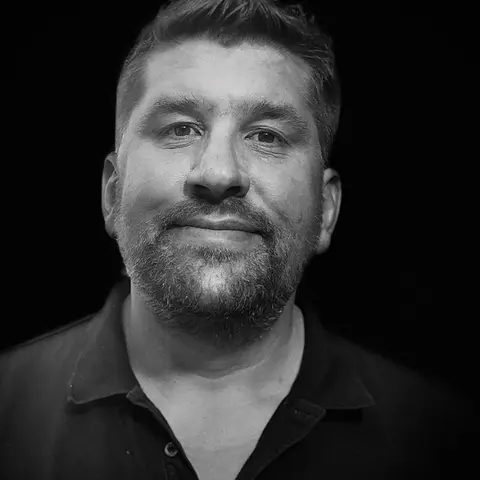 Antoin Cox / Production sound mixer