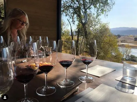 Wine PR: Morgan Moore & Alex Fondren, Glodow Nead Communications