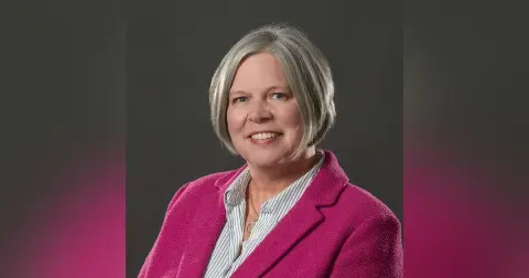 "Do the Next Right Thing": Why Staypineapple Leads Without SOPs - Dina Belon