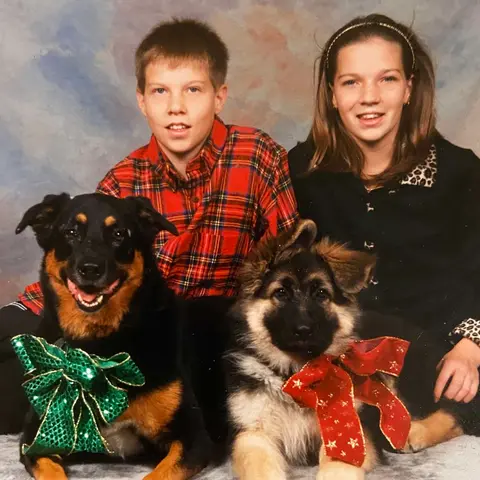 Christmas Gifts and Hanukkah Cards: Toss or keep?