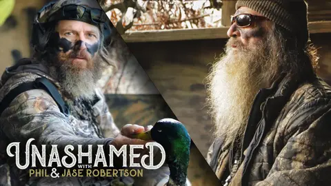 Ep 222 | Phil & Jase’s Run-In with Texas Feds & Duck Hunting Advice for a Listener