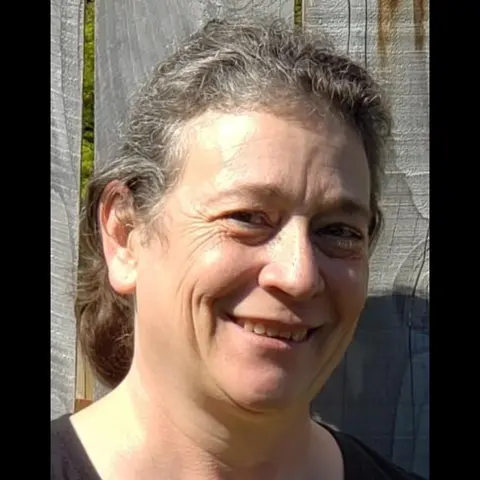 Close Up Radio Spotlights Kim Kasiah of Unique Minds Dementia Training & Coaching