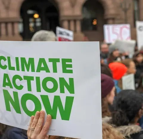 Physics and the climate crisis