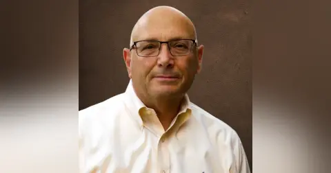 Part 1: Close Up Radio Spotlights Author and Healthcare System Expert Gerald Lynn