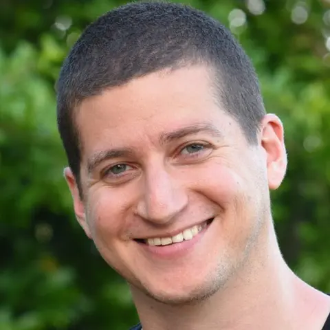 How to Connect Efficiently with Manufacturing Customers, with Adar Hay–Ep. 160