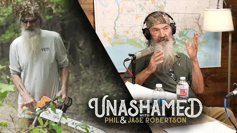 Ep 302 | Phil Chases a Guy with a Chainsaw and Jase Disagrees with a Preacher