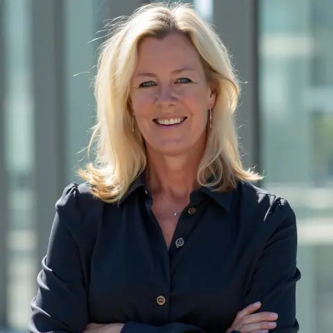 Part 1: Close Up Radio Spotlights Certified Divorce Financial Analyst Pamela Trigg of JAJO Divorce Solutions