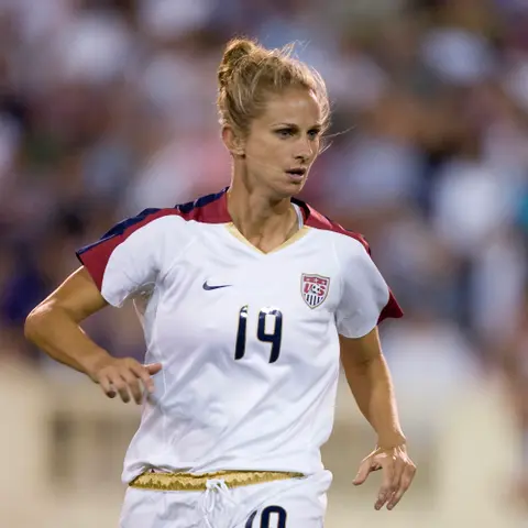 Show Up, Be Present & Listen with Marci Jobson, Co-Founder of Warrior Way, Former Baylor Coach and USWNT Footballer