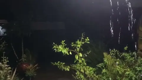 Heavy Rain, Epic Lightning & Fast Flowing River