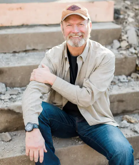 Episode #43: Ward Schraeder: HGTV's Bargain Mansions and Dad Advice