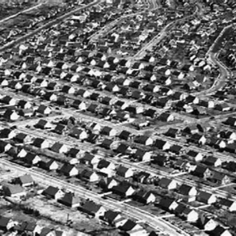 #684 El rol del urbanismo durante la Segunda Guerra Mundial y la Guerra Fría