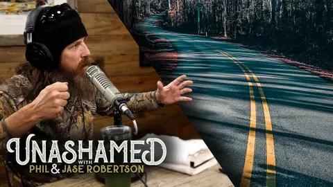 Ep 405 | Jase Finds a Body in the Road & Phil Takes His Protection into His Own Hands