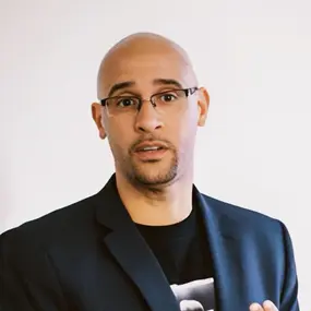 Louis Moore Profile Photo
