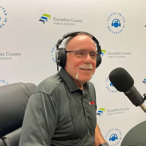 Ep 172 |  Emerald waters = big green careers for boat techs!