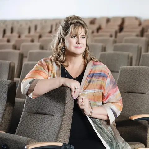 Part 2: Close Up Radio Welcomes Back Counselor and Coach Jodi Bryant of Life Change Resources