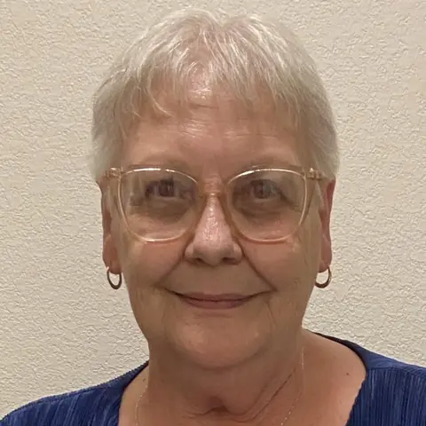 Part 1: Close Up Radio Spotlights Respected American Legion Auxiliary Member Beverly Sheley