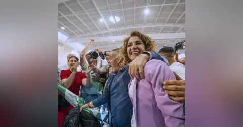 La República de los Tonnntos: Zapatero, "el clavo en el ataúd" de María Jesús Montero