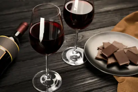 Liquor Industry News 10-28-26
