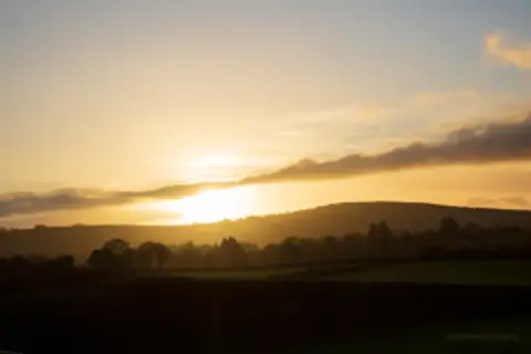 Newgrange Light at the End of the Tunnel with Muiris O Sullivan – Amplify Archaeology Podcast
